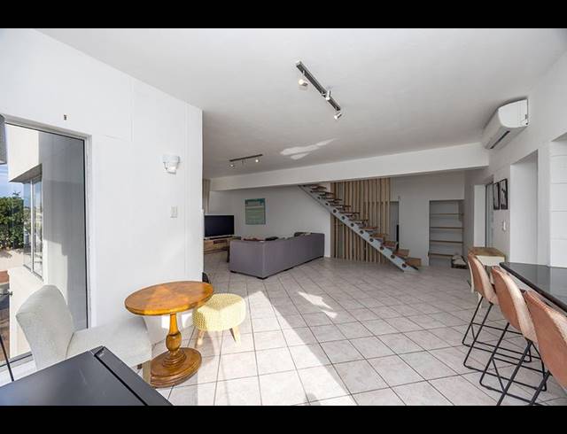 4 BEDROOM PROPERTY TO RENT IN WEST BEACH